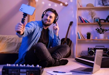 New York, Software Development, AI Live Video Streaming App Development For Bike Riders