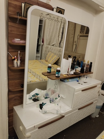 Al Aziziyah, Furniture, SAR 850,  Turkish Bedroom Set Two Side Table With Dressing Table