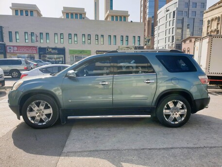 Manama, Vehicles, Cars & Trucks , BHD 14,  Gmc Acadia,  2010,  200000 KM,    Model Excellent Condition FOR SALE