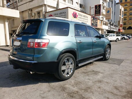 Manama, Vehicles, Cars & Trucks , BHD 14,  Gmc Acadia,  2010,  200000 KM,    Model Excellent Condition FOR SALE