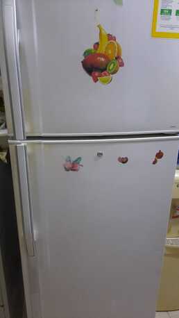 Al Aziziyah, Household Items, SAR 1350,  Refrigerator ,cooking Range And Sofa For Sale