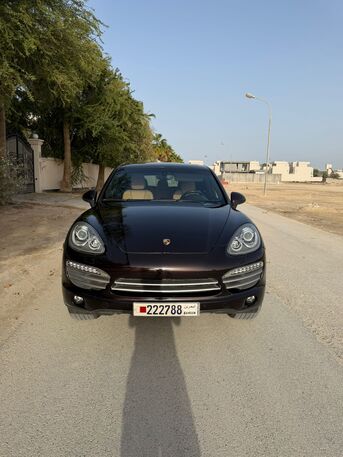 Budaiya, Vehicles, Cars & Trucks , BHD 5400,  Porsche Cayenne,  2014,  Automatic,  144000 KM,    In Very Good Condition, Well Maintained And Ready To Drive
