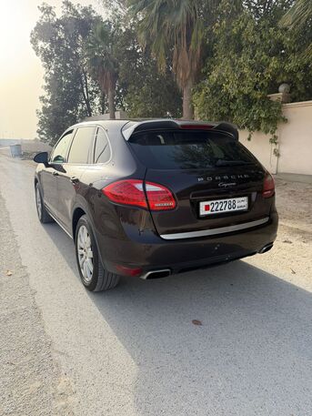 Budaiya, Vehicles, Cars & Trucks , BHD 5400,  Porsche Cayenne,  2014,  Automatic,  144000 KM,    In Very Good Condition, Well Maintained And Ready To Drive