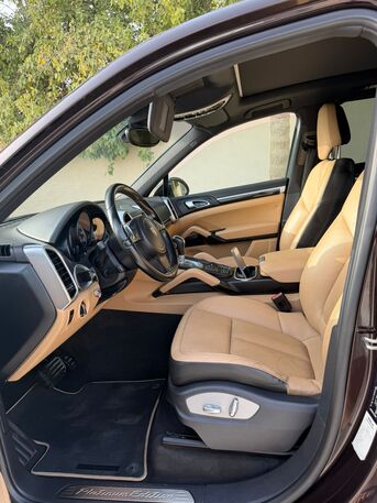 Budaiya, Vehicles, Cars & Trucks , BHD 5400,  Porsche Cayenne,  2014,  Automatic,  144000 KM,    In Very Good Condition, Well Maintained And Ready To Drive