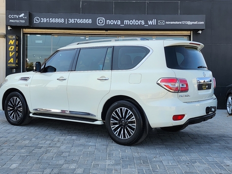 Manama, Vehicles, Cars & Trucks , BHD 6500,  Nissan Patrol,  2013,  Automatic,  140000 KM,   LE