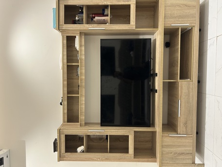 Riyadh, Electronics, SAR 750,  Samsung Smart TV With PAN Home TV Cabinet &ndash;SAR 750