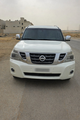 Riyadh, Vehicles, Cars & Trucks , SAR 100000,  Nissan Patrol Platinum,  2017,  Automatic,  212000 KM,  Platinum Full Option - Maintained At Petromin