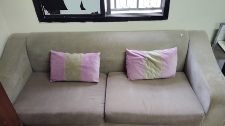 Al Baghdadyiah Al Sharqyia, Household Items, SAR 120,  Grey Sofa 3 Seater