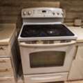 SAR 1500,  GE Fully Electric Cooker With Fan Assisted Oven