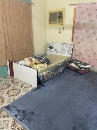 Al Aziziyah, Rooms Available, SAR 800/month,  Furnished,  100 Sq. Meter,  One Big Room With Separate Batroom For Executive Bachelors Only