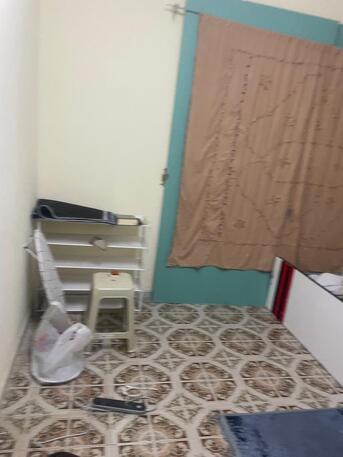 Al Aziziyah, Rooms Available, SAR 800/month,  100 Sq. Meter,  One Big Room With Separate Bathroom For Executive Bachelors Only