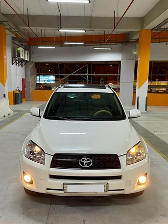 Manama, Vehicles, Cars & Trucks , BHD 3500,  Toyota RAV4,  2012,  Automatic,  19000 KM,