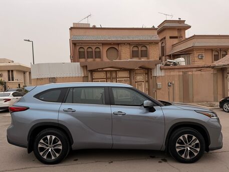 Al Olaya, Vehicles, Cars & Trucks , SAR 115000,  Toyota Highlander Hybrid,  2023,  Automatic,  153650 KM,  For Sale Toyota Highlander