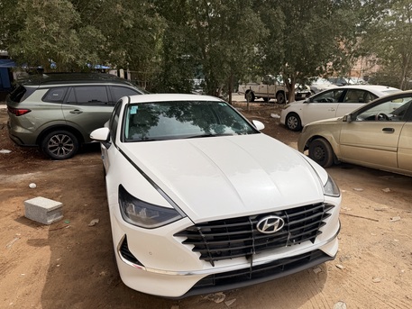 Jeddah, Vehicles, Cars & Trucks , SAR 58000,  Hyundai Sonata,  2022,  Automatic,  113500 KM,   2.5 GDI Engine For Sale