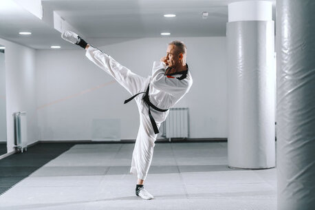 New York, Lessons Offered, Improve Strength With Expert Taekwondo Adults Classes Training