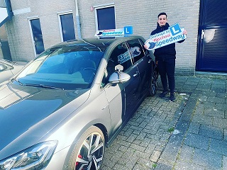  , Ervaren Rijlessen Bij De Beste Rijschool In Bergschenhoek, 1