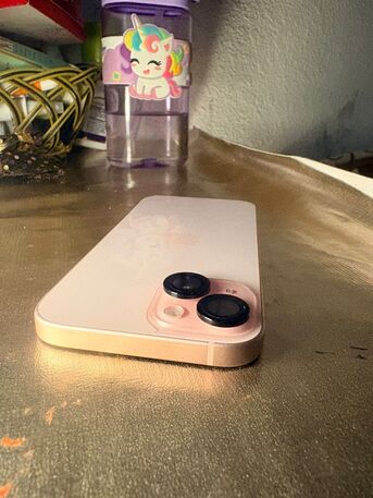 Thuqbah, Mobile Phones, SAR 2000,  IPhone 15 (256 GB) (87 Health) (Ultra Mint) Rare Find All Original WITH BOX &ldquo;Like NEW&rdquo;