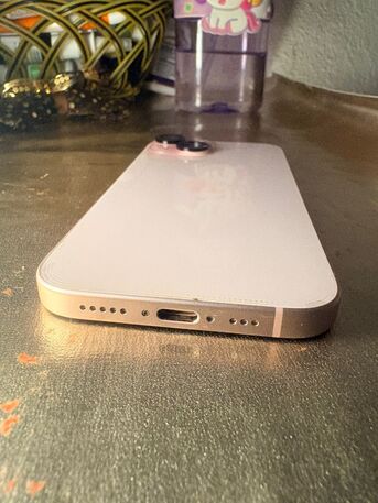 Thuqbah, Mobile Phones, SAR 2000,  IPhone 15 (256 GB) (87 Health) (Ultra Mint) Rare Find All Original WITH BOX &ldquo;Like NEW&rdquo;