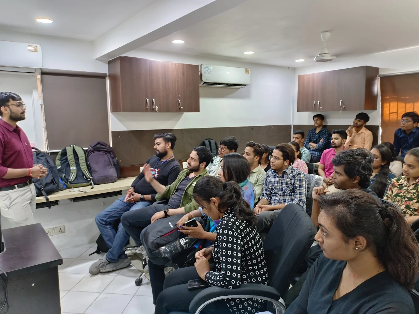 Ahmedabad, Lessons Offered, Best IT Training Institute In Ahmedabad