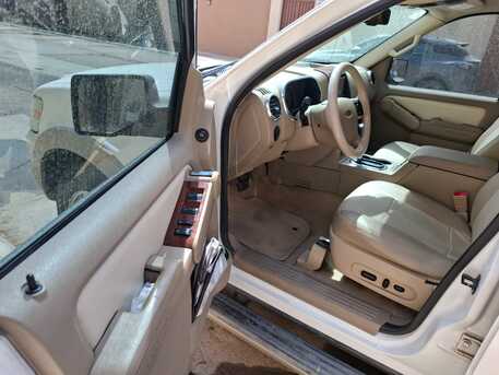 Annasriyyah, Vehicles, Cars & Trucks , SAR 13000,  Ford Explorer,  2010,  Automatic,  267276 KM,    (Negotiable) Riyadh