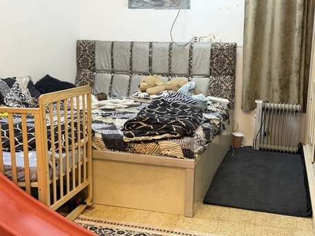Riyadh, Air Conditioners, Household Items For Urgent Sale. Bedset, Window AC