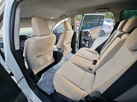 Riyadh, Vehicles, Cars & Trucks , SAR 45000,  Toyota RAV4,  2015,  Automatic,  285000 KM,