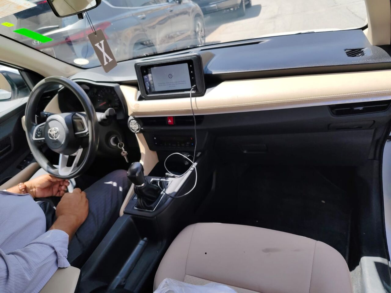 Riyadh, Pick Up & Drop Off, Pickup & Drop - Timely - Corporate Office / School / Airport