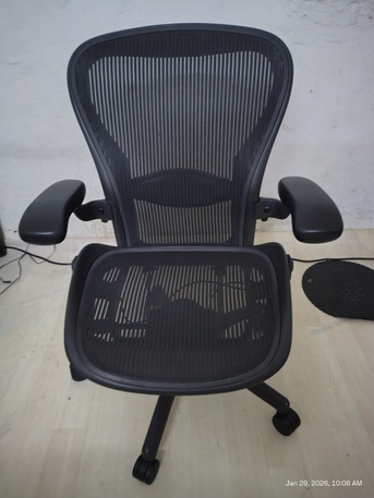 Jeddah, Furniture, SAR 1900,  Herman Miller Aeron Classic