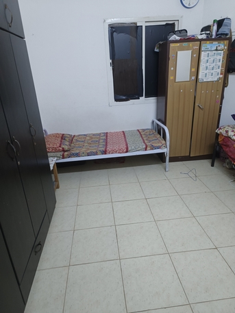 Dammam, Household, Bed Space For One Is Available At Indian Girls School Backside 300 Riyal Per Month