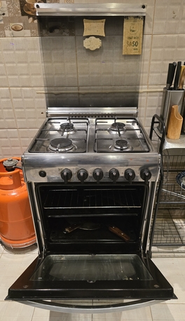 Riyadh, Appliances, SAR 350,  Kitchen Cabinet & Turkish Oven