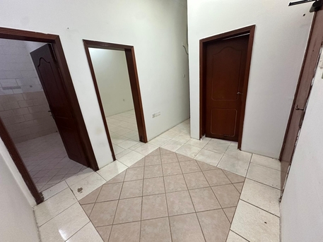 Gudaibiya, Apartments/Houses, BHD 160/year,  1 BR,  Gudaibiya:- Groundfloor 1Bhk Flat On Rent With Ewa..