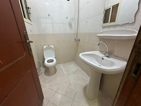 Gudaibiya, Apartments/Houses, BHD 160/year,  1 BR,  Gudaibiya:- Groundfloor 1Bhk Flat On Rent With Ewa..