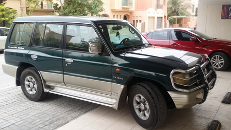 Manama, Vehicles, Cars & Trucks , BHD 1250,  Mitsubishi Pajero 3.0 L Full Option Very Good Condation,  1998,  Automatic,  350000 KM,