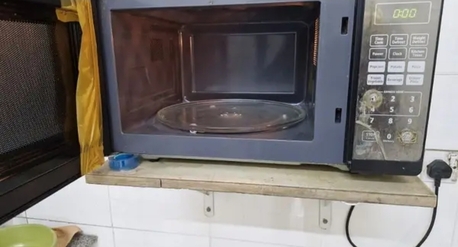 Adliya, Household Items, BHD 15,  Microwave Hisense Big One