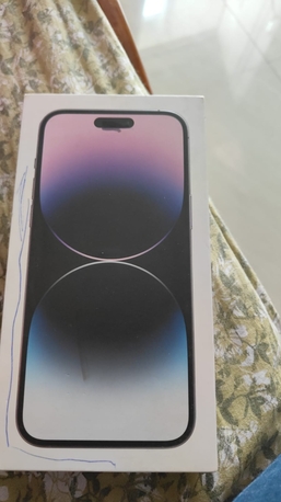 Riyadh, Mobile Phones, SAR 2300,  I Phone 14 Pro Max 256 Gb With Cartoon And Cable