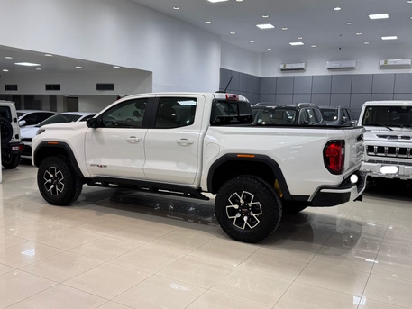 Manama, Vehicles, Cars & Trucks , BHD 17800,  GMC Canyon AT4X,  2024,  Automatic,  5350 KM,    (White)