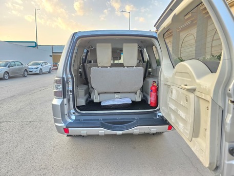 Riyadh, Vehicles, Cars & Trucks , SAR 65000,  Mitsubishi Pajero GLS,  2020,  Automatic,  96000 KM,   Mitsubishi Pajero N 4x4 With Reasonable Price For Sales