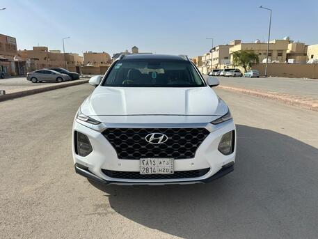 Riyadh, Vehicles, Cars & Trucks , SAR 65000,  Hyundai Santa Fe,  2020,  Automatic,  194000 KM,   Hyundai Santafea Full Options With Sunroof (7 Seats SUV Family Used Car) 1st Owner
