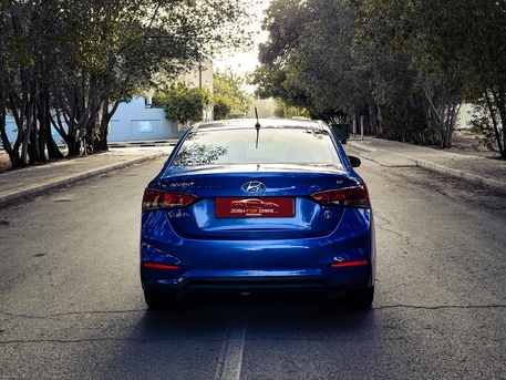 Manama, Vehicles, Cars & Trucks , BHD 1,  HYUNDAI,  2020,  Automatic,  88000 KM,  BLUE COLOR MID OPTION