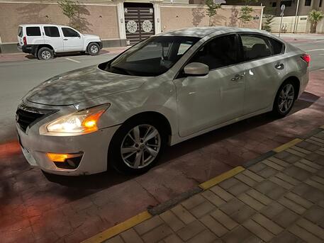 Sulai, Vehicles, Cars & Trucks , SAR 27000,  Nissan Altima 2013 &ndash; Limited Edition,  2013,  Automatic,  254366 KM,   &ndash; Very Clean Car For Its Age.