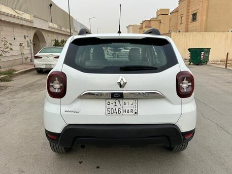 Riyadh, Vehicles, Cars & Trucks , SAR 36000,  Renault Duster 4x4,  2023,  Automatic,  167000 KM,   Renault Duster With 4x4 Option And Very Good Price 1st Owner