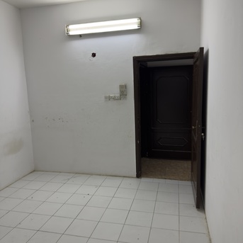 Al Malaz, Rooms Available, SAR 1000/month,  One Room In 2 BHK Appartment.
