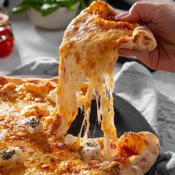 Dubai, Restaurants, Craving The Best Pizza In Dubai? Visit IL Forno