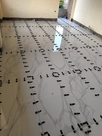 Riyadh, Jobs, مبلط باکستانی