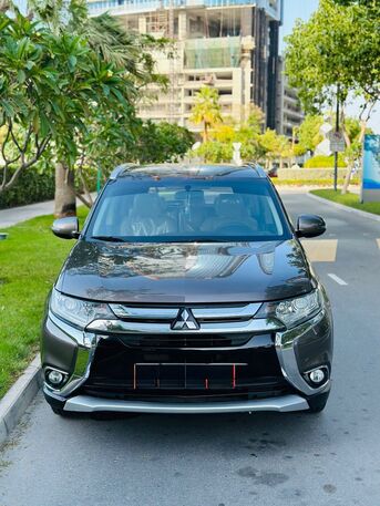 Zinj, Vehicles, Cars & Trucks , BHD 3750,  Mitsubishi Outlander 4WD Mid Option,  2016,  Automatic,  117 KM,  Mitsubishi Outlander 4WD Mid-option Less Running Best Family Car With Low Maintainence