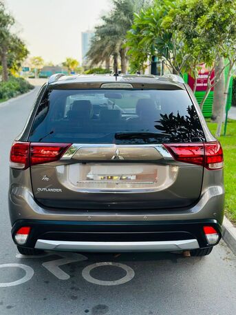 Zinj, Vehicles, Cars & Trucks , BHD 3750,  Mitsubishi Outlander 4WD Mid Option,  2016,  Automatic,  117 KM,  Mitsubishi Outlander 4WD Mid-option Less Running Best Family Car With Low Maintainence