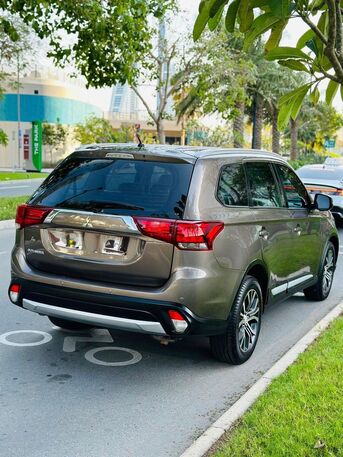 Zinj, Vehicles, Cars & Trucks , BHD 3750,  Mitsubishi Outlander 4WD Mid Option,  2016,  Automatic,  117 KM,  Mitsubishi Outlander 4WD Mid-option Less Running Best Family Car With Low Maintainence