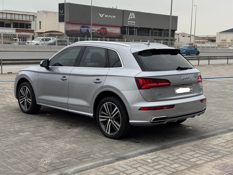 Manama, Vehicles, Cars & Trucks , BHD 8500,  Audi Q5,  2019,  Automatic,  50700 KM,   /  (Silver)