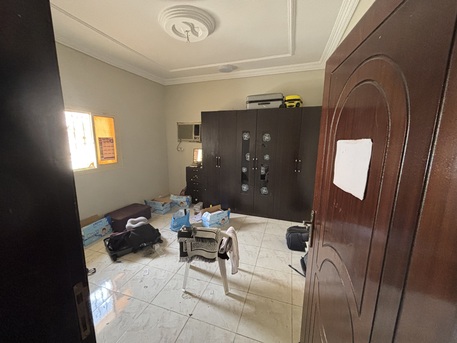 Yanbu, Housing Exchanges, SAR 16000/year,  3 BR,  Apartment Rent 3bed Room 2bathroom 1 Hall Kitchen Unfurnished