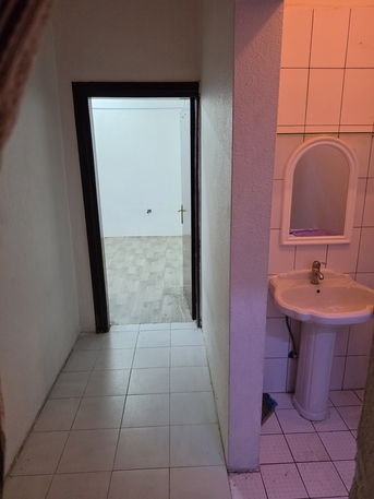 Riyadh, Residential Plots, SAR 1000,  Room For Rent